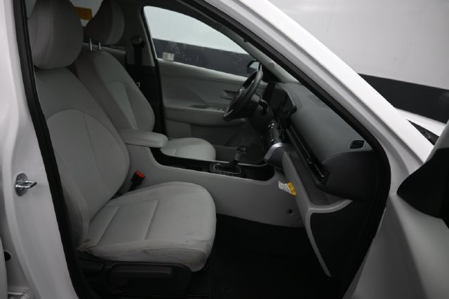 Used 2025 Hyundai Kona SEL AWD/4WD image 8