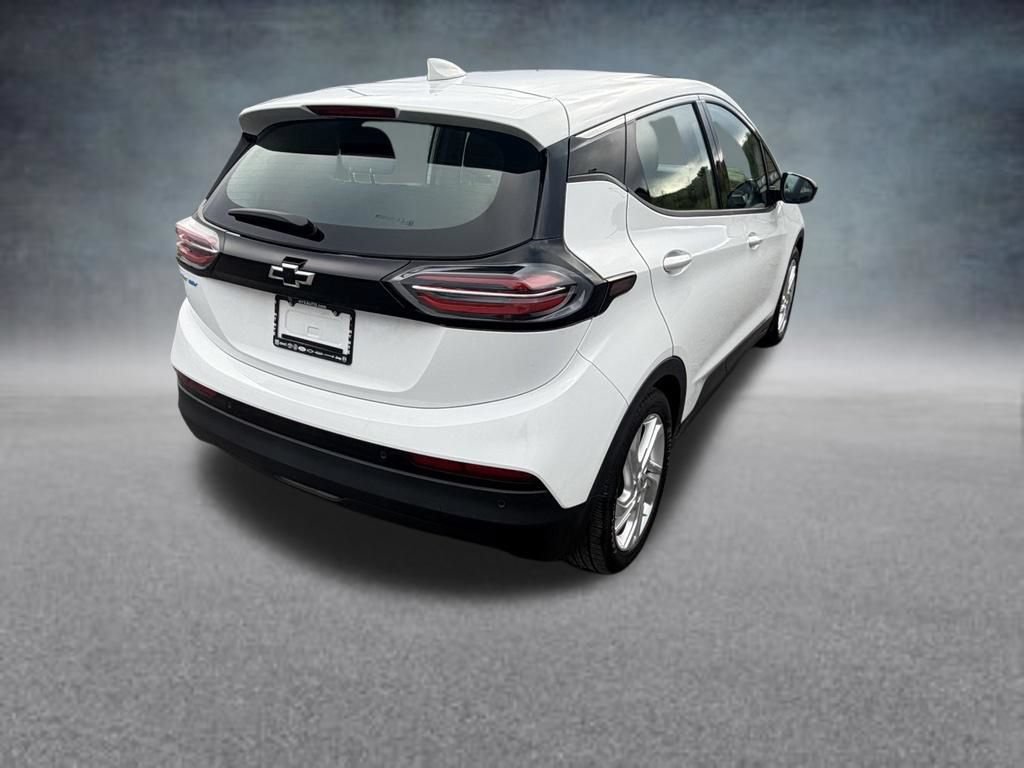 Used 2022 Chevrolet Bolt LT FWD image 5