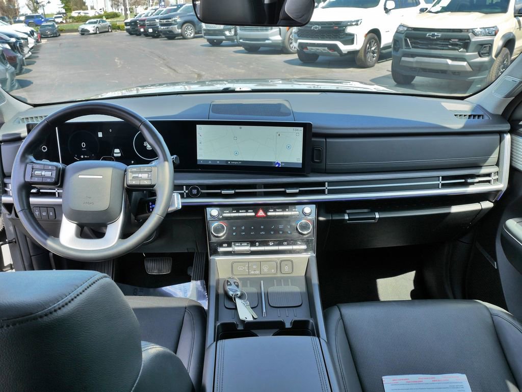 Used 2025 Hyundai Santa Fe Limited image 32
