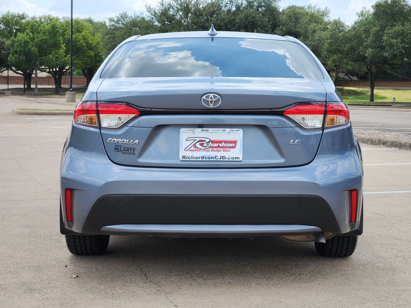 Used 2022 Toyota Corolla LE FWD image 5