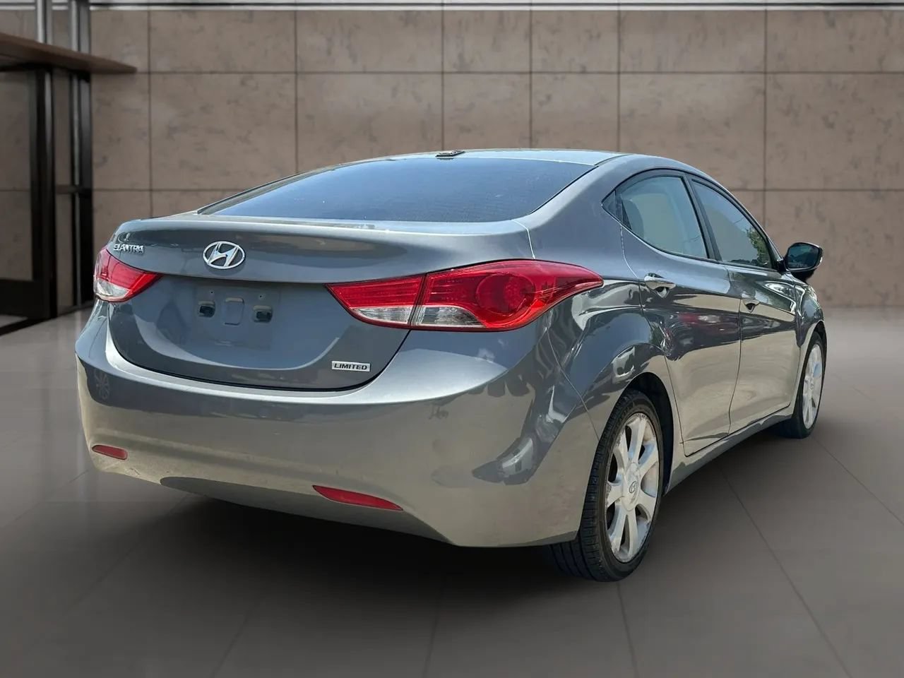 Used 2012 Hyundai Elantra Limited FWD image 12