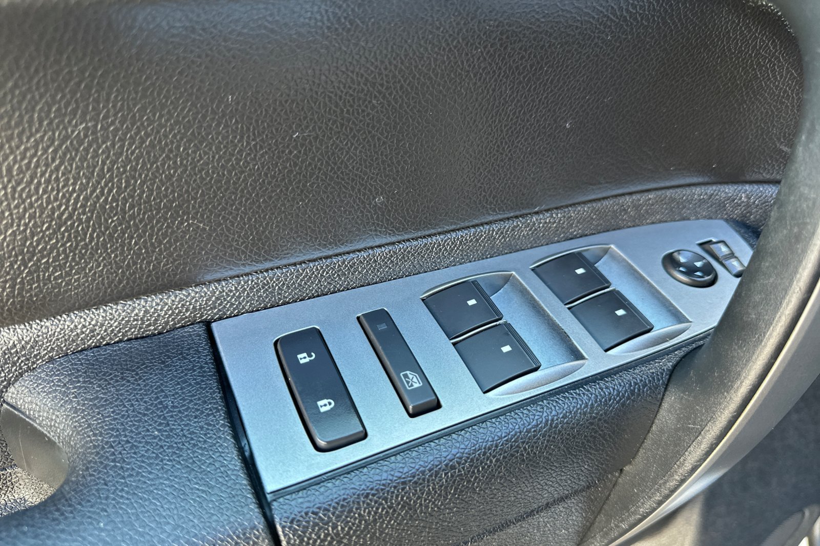 Used 2011 Chevrolet Silverado 1500 LT w/ All-Star Edition RWD image 11