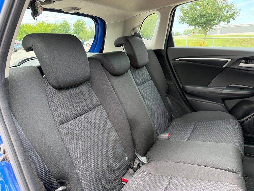 Used 2018 Honda Fit LX image 29