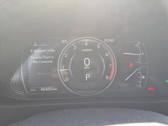 Used 2022 Lexus UX 200 w/ Accessory Package (Z2) FWD image 9