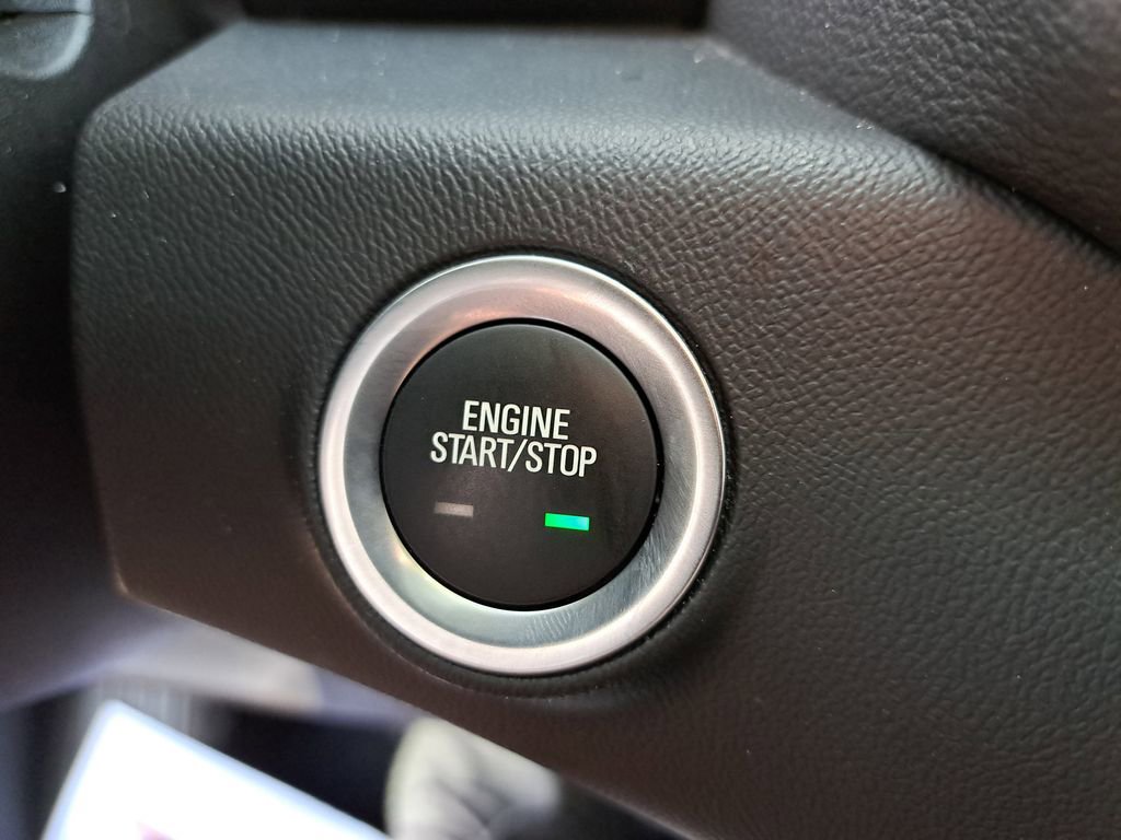 Used 2024 GMC Terrain SLT image 28