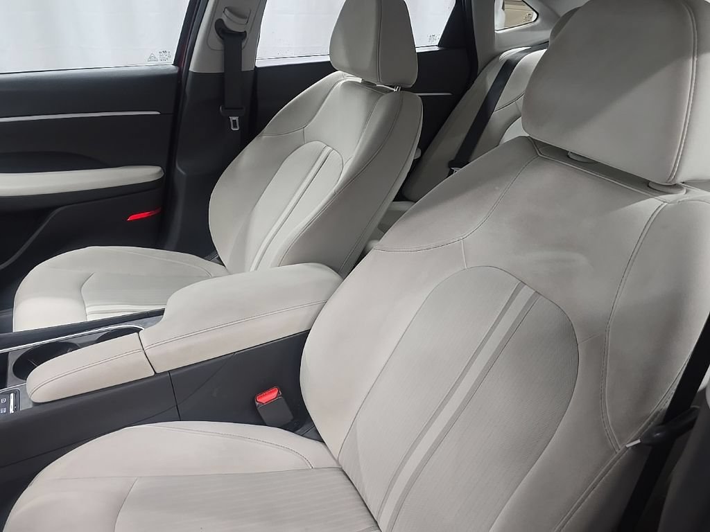 Certified 2025 Hyundai Sonata SEL FWD image 14