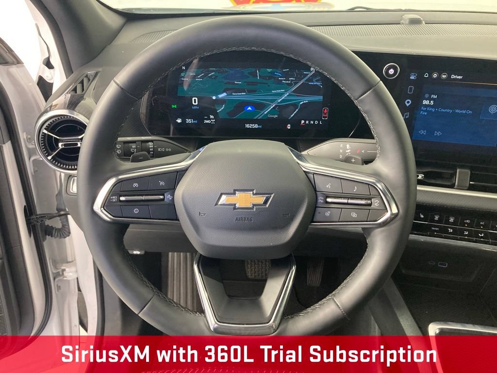 Used 2026 Chevrolet Equinox LT AWD/4WD image 8