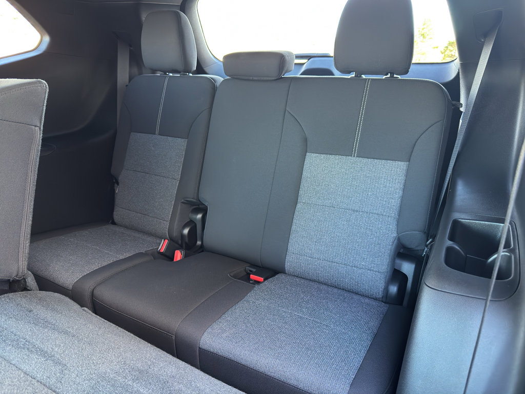 Used 2026 GMC Acadia Elevation image 14