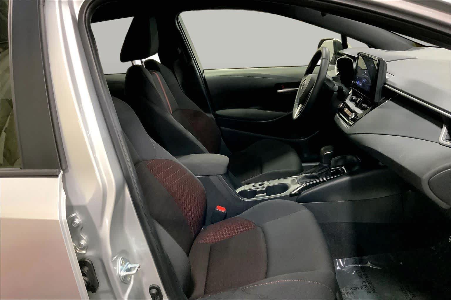 Certified 2026 Toyota Corolla SE FWD image 9