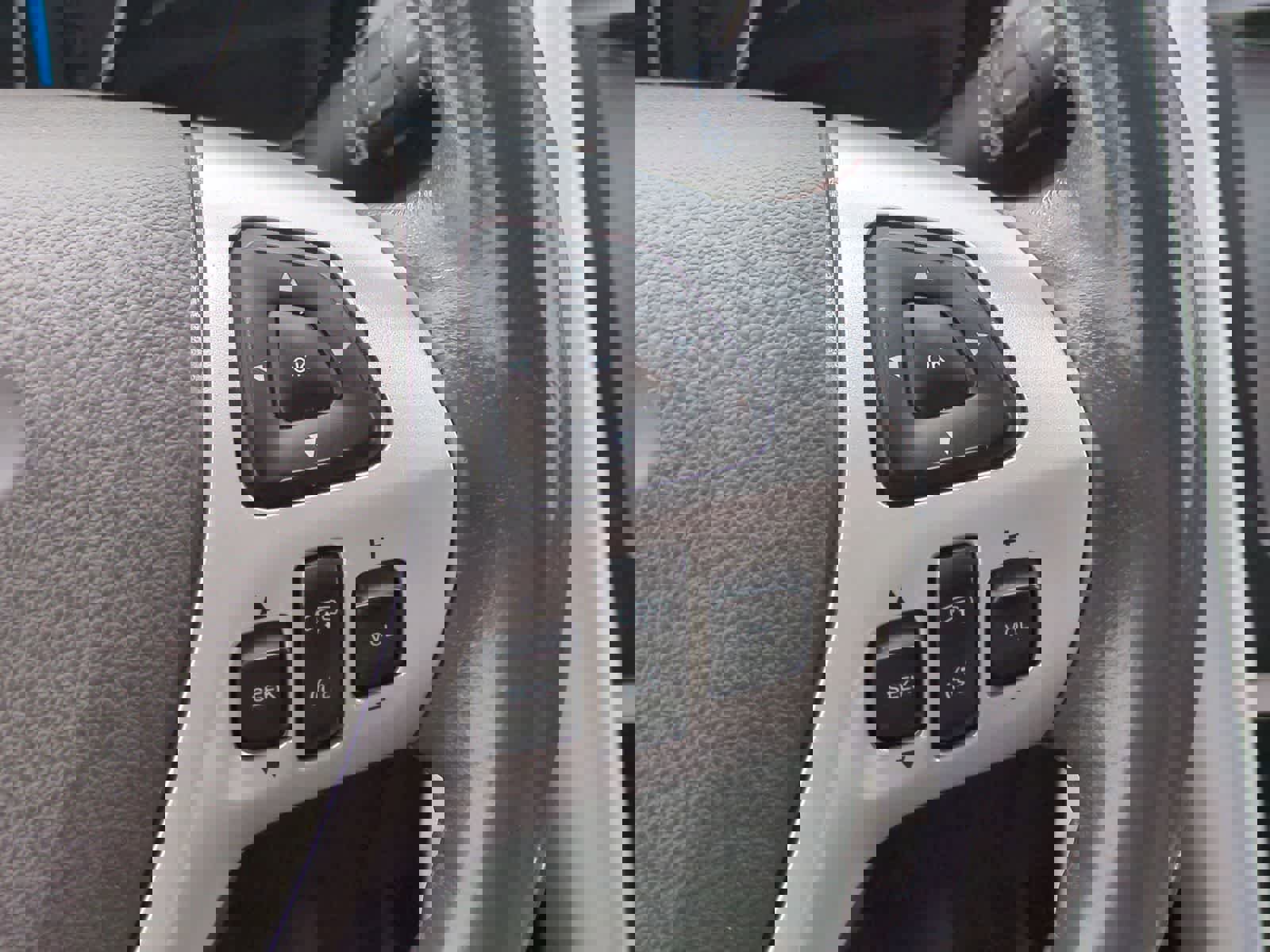 Used 2011 Ford Edge Limited image 24