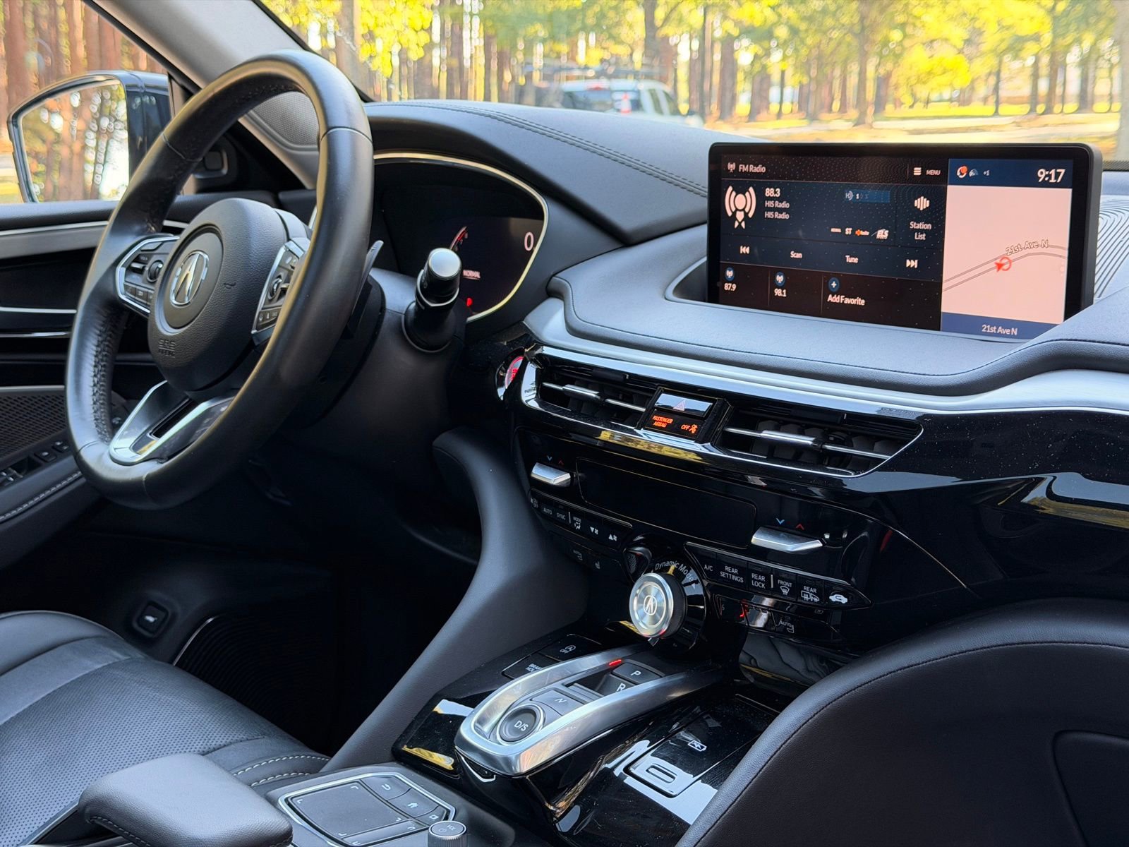 Used 2024 Acura MDX SH-AWD w/ Technology Package image 21