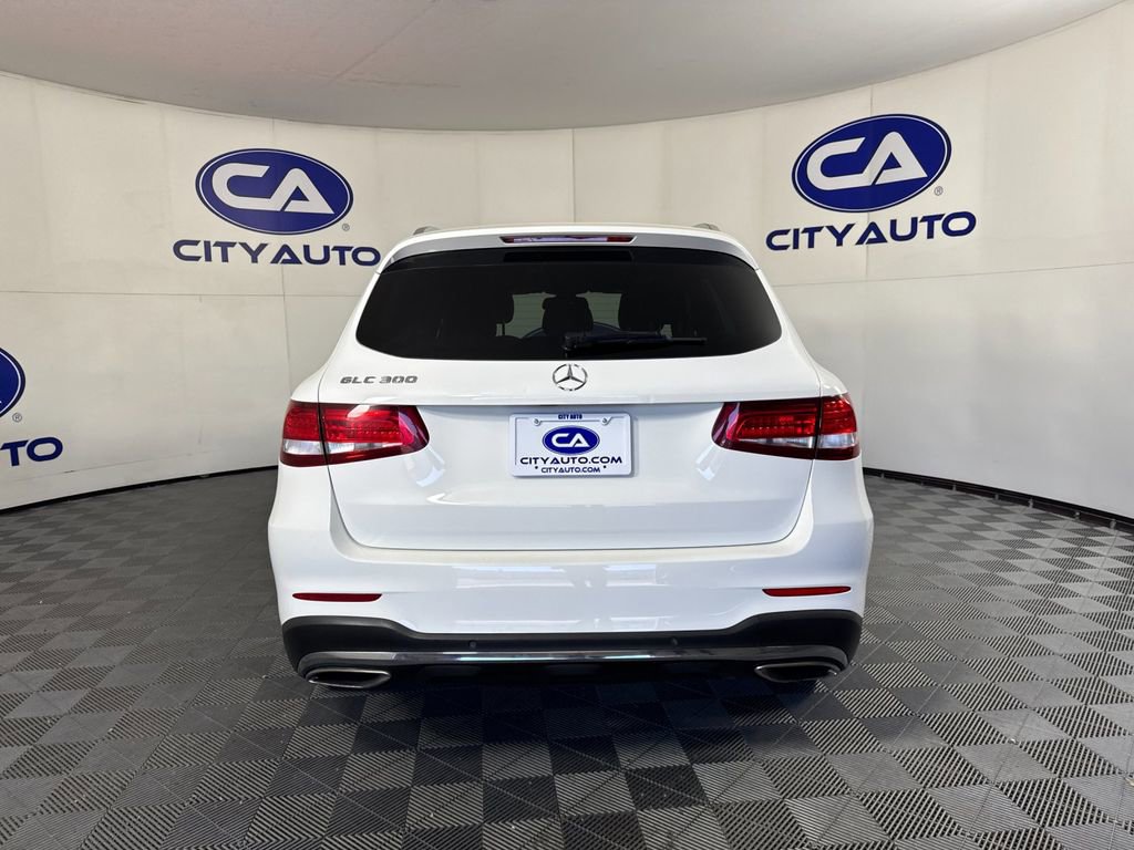 Used 2017 Mercedes-Benz GLC 300 image 4