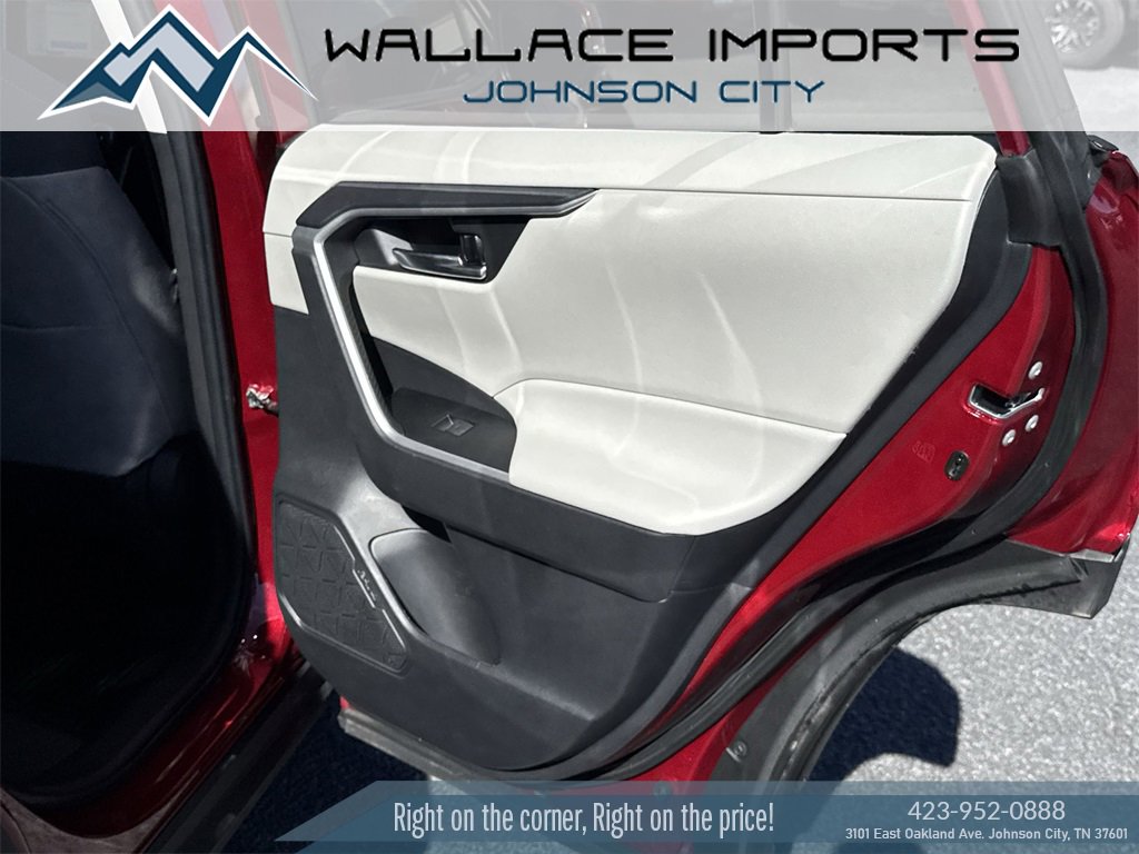 Used 2023 Toyota RAV4 XLE image 28