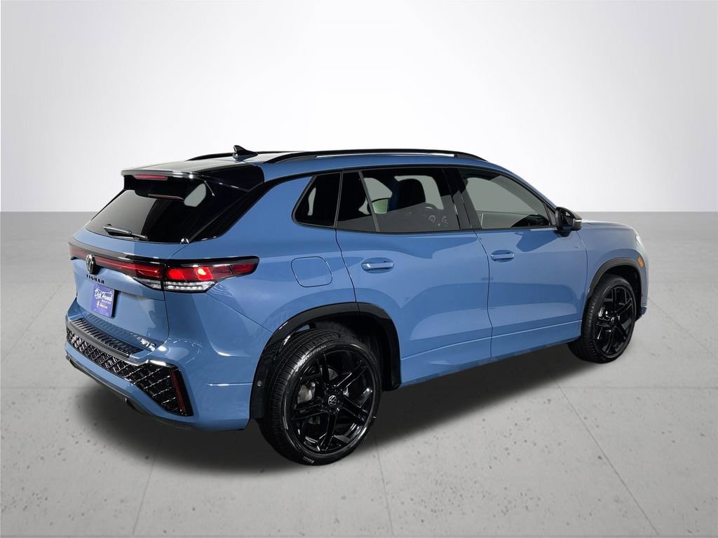 New 2025 Volkswagen Tiguan SE R-Line image 6