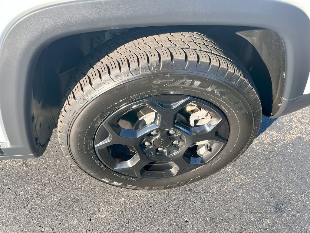 Used 2024 Jeep Compass Trailhawk w/ Trailhawk Convenience Group image 40