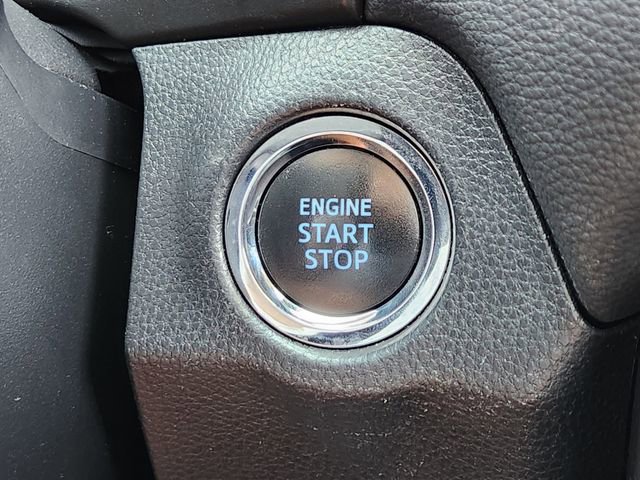 Used 2019 Toyota RAV4 XLE Premium image 15