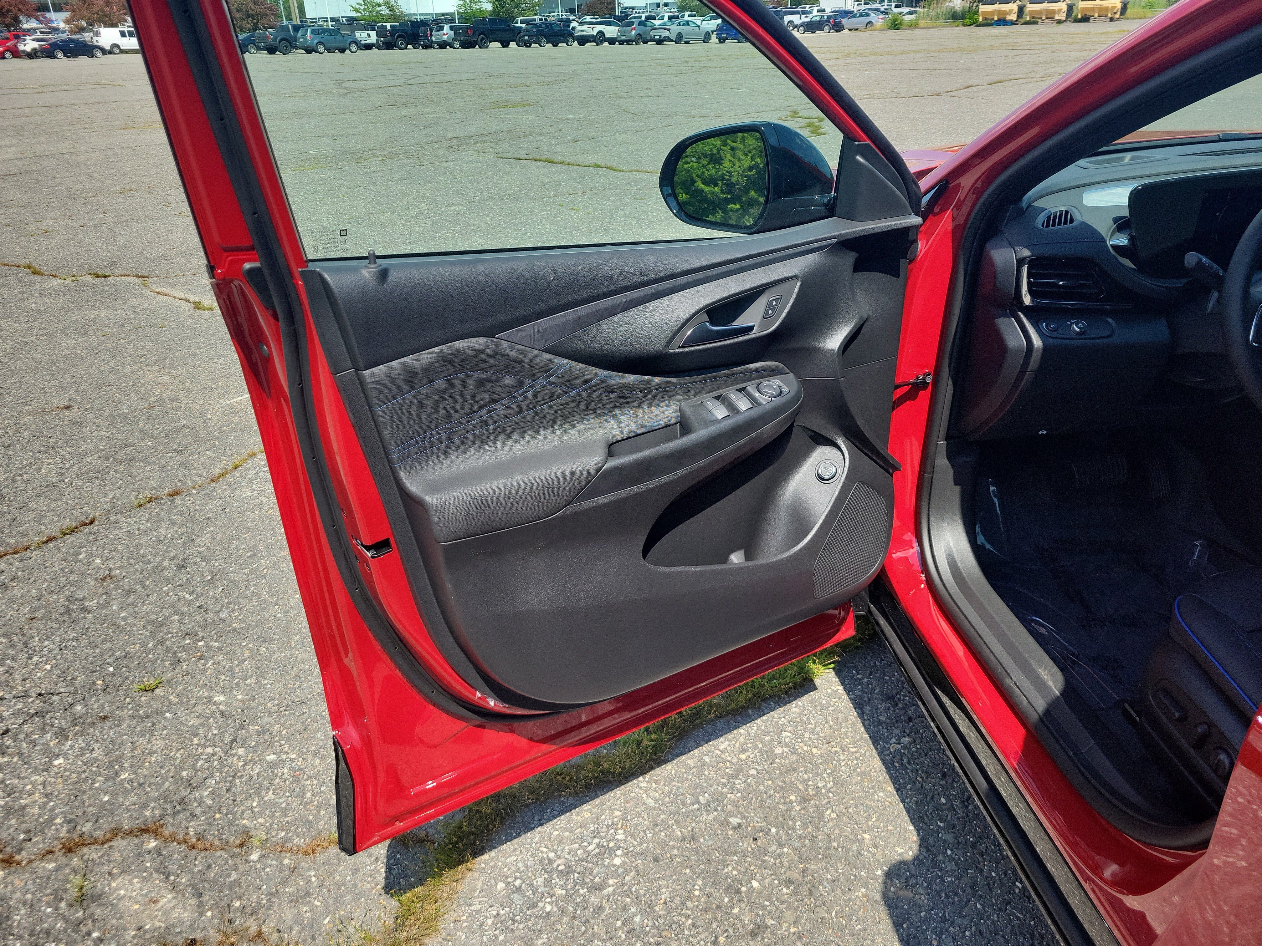 New 2026 Buick Envista Sport Touring w/ Convenience I Package FWD image 17