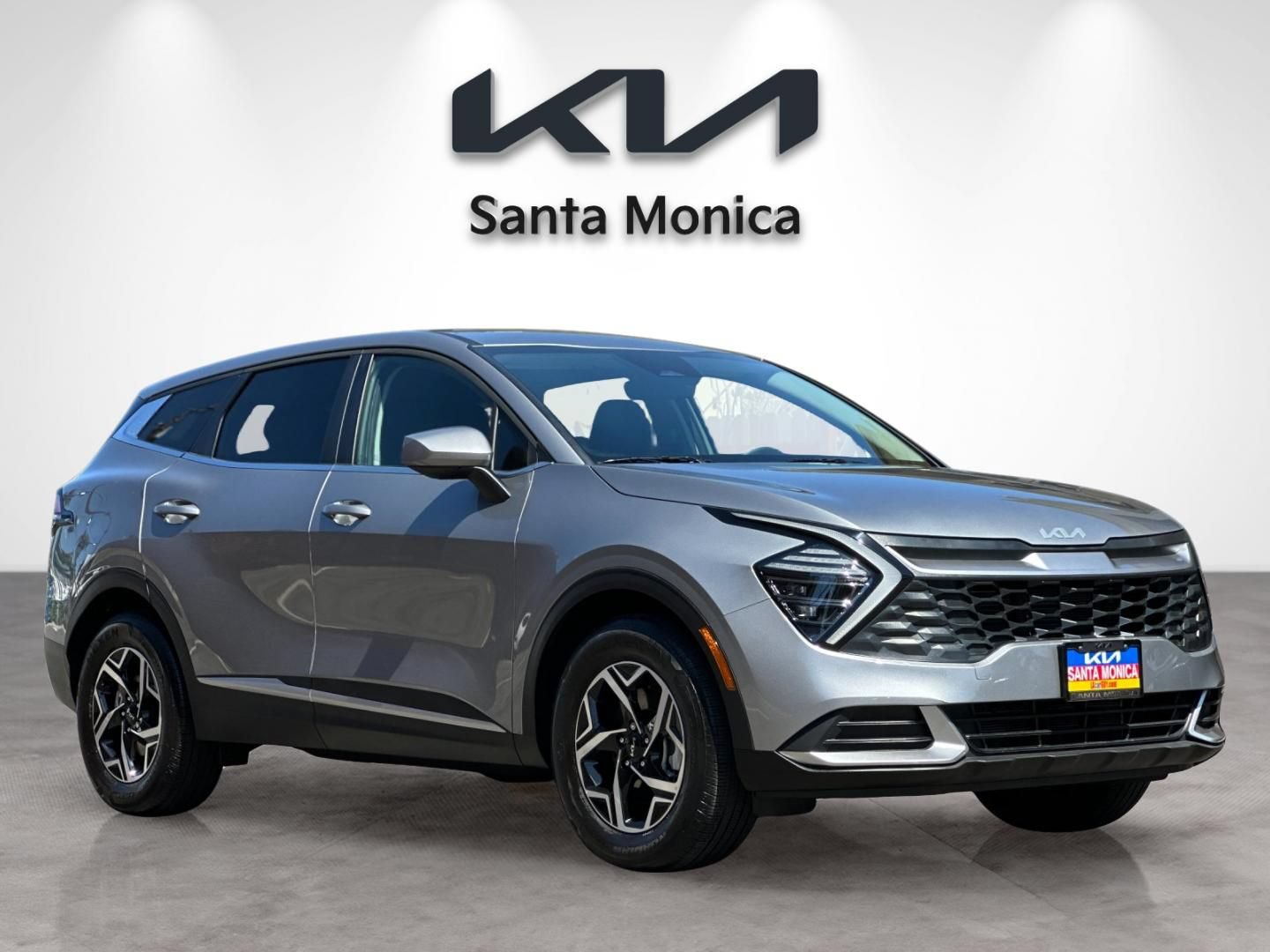 Certified 2025 Kia Sportage LX FWD image 9