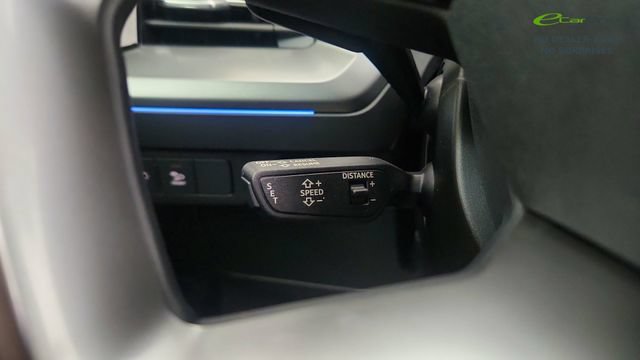 Used 2024 Audi Q4 e-tron Prestige AWD/4WD image 43