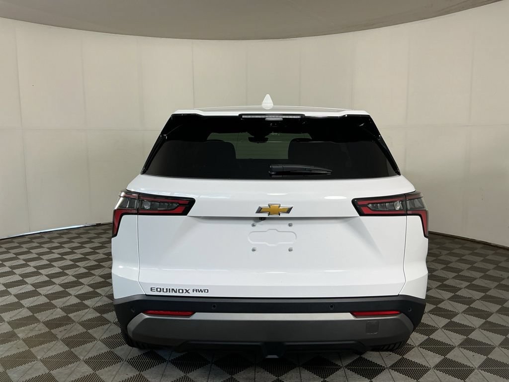 New 2027 Chevrolet Equinox LT w/ Safety and Technology Package AWD/4WD image 7