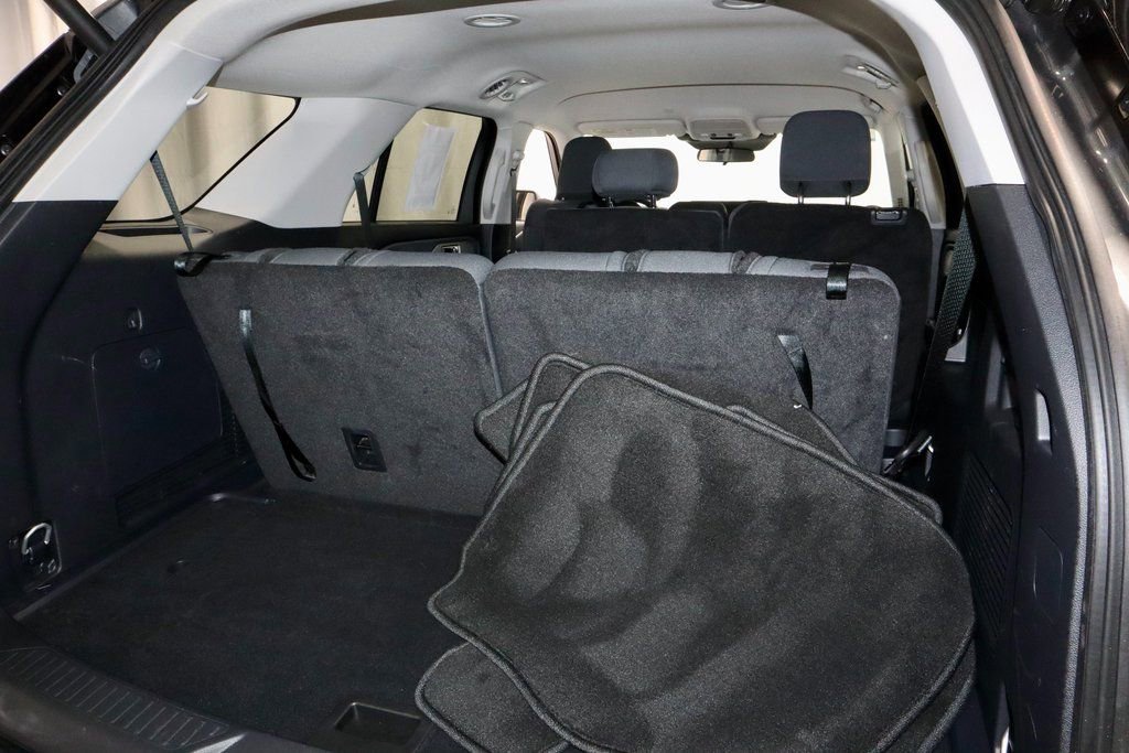 Certified 2025 Ford Explorer Active image 13