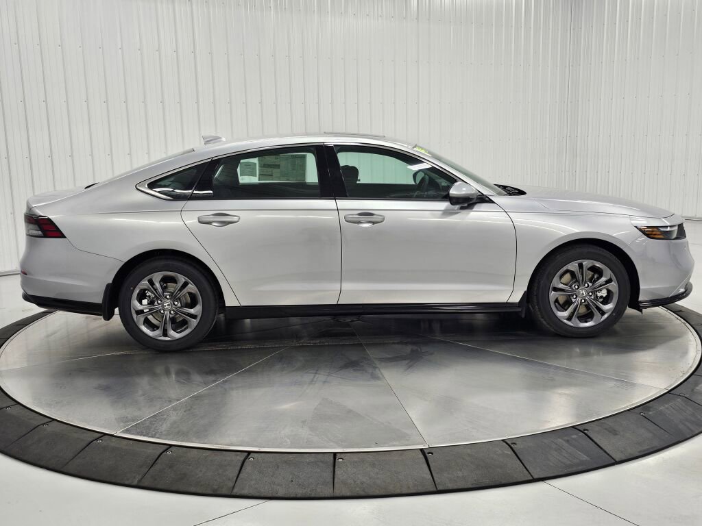 New 2025 Honda Accord EX-L image 32