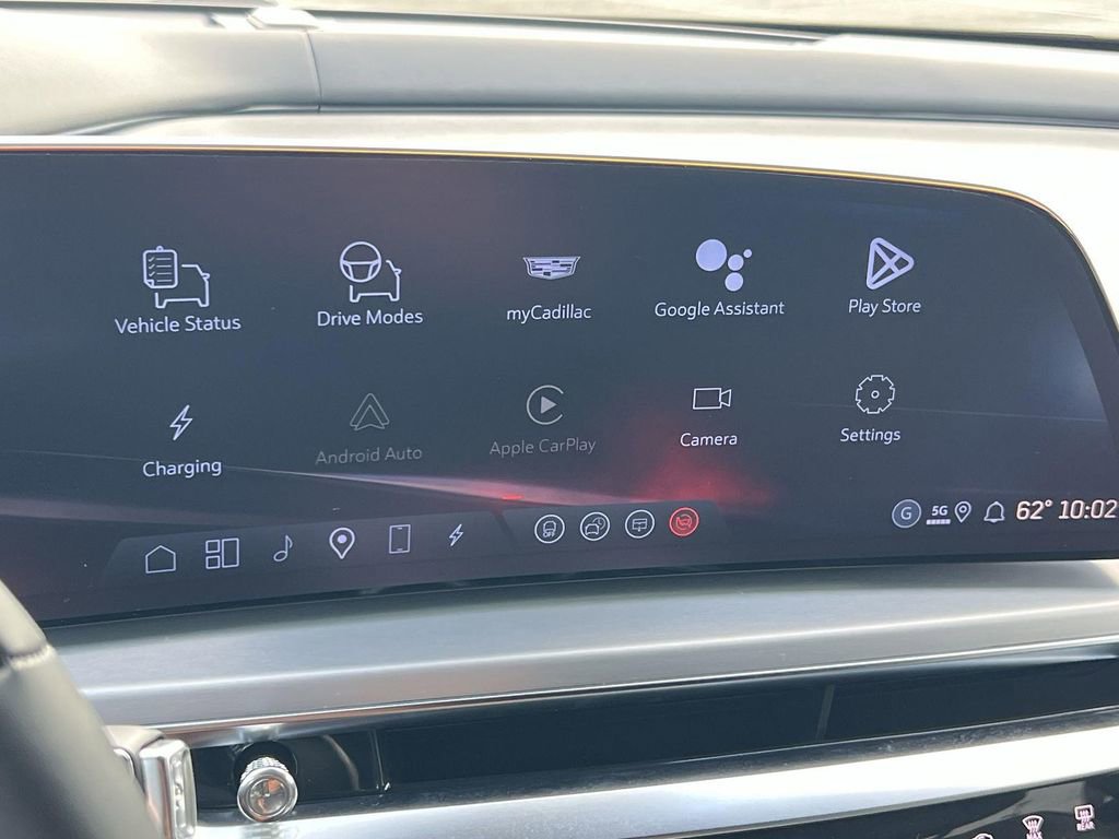 New 2026 Cadillac Lyriq V image 18