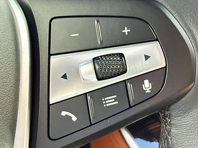 Used 2025 BMW X5 xDrive40i w/ Climate Comfort Package image 39