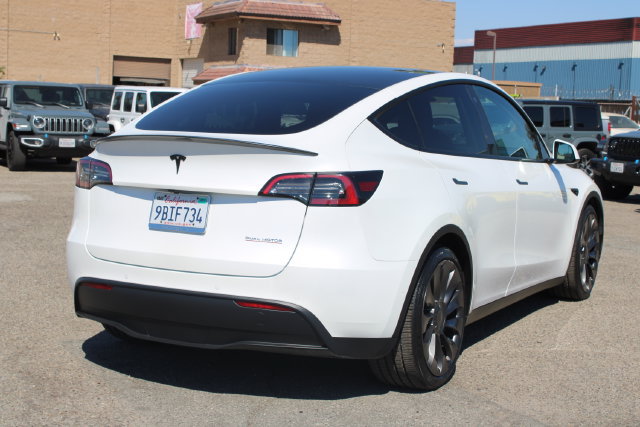 Used 2022 Tesla Model Y Performance AWD/4WD image 5