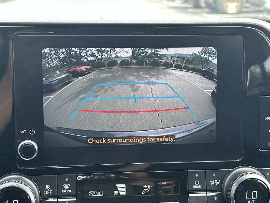 Used 2023 Toyota Highlander XLE FWD image 38
