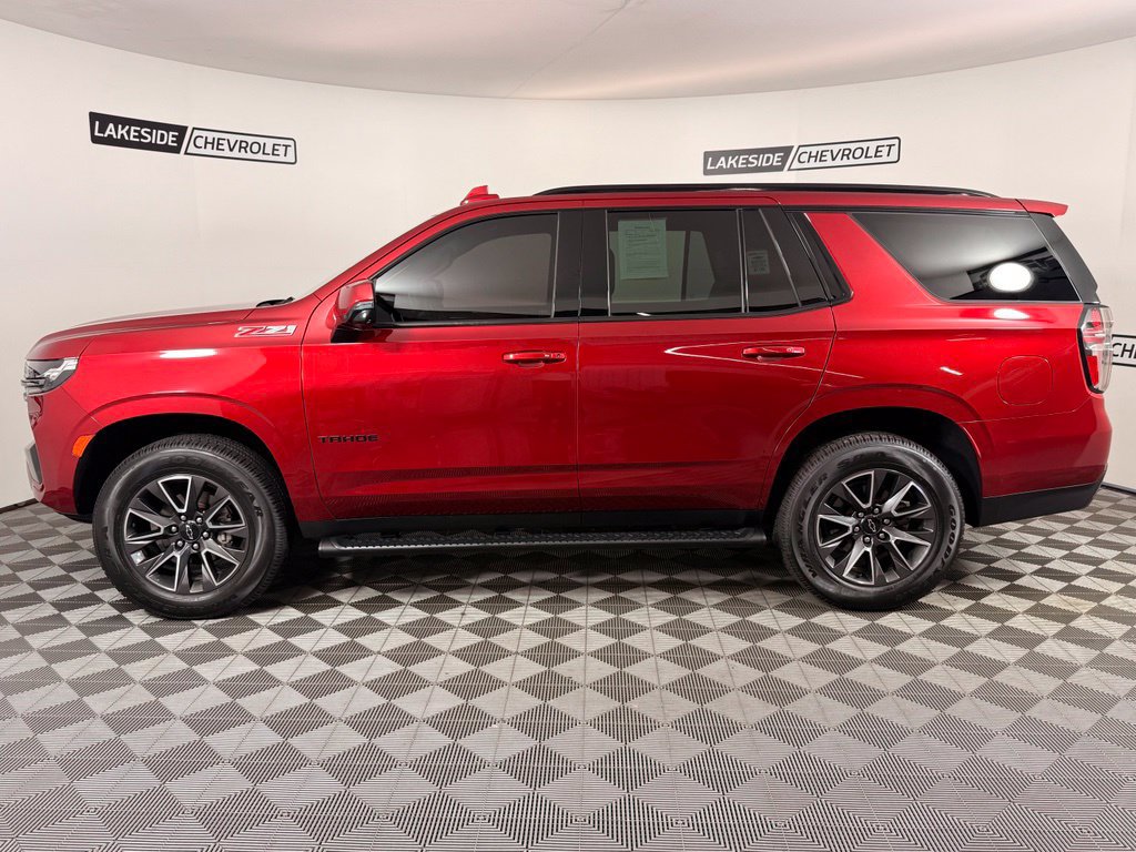 Used 2021 Chevrolet Tahoe Z71 w/ Luxury Package AWD/4WD image 3
