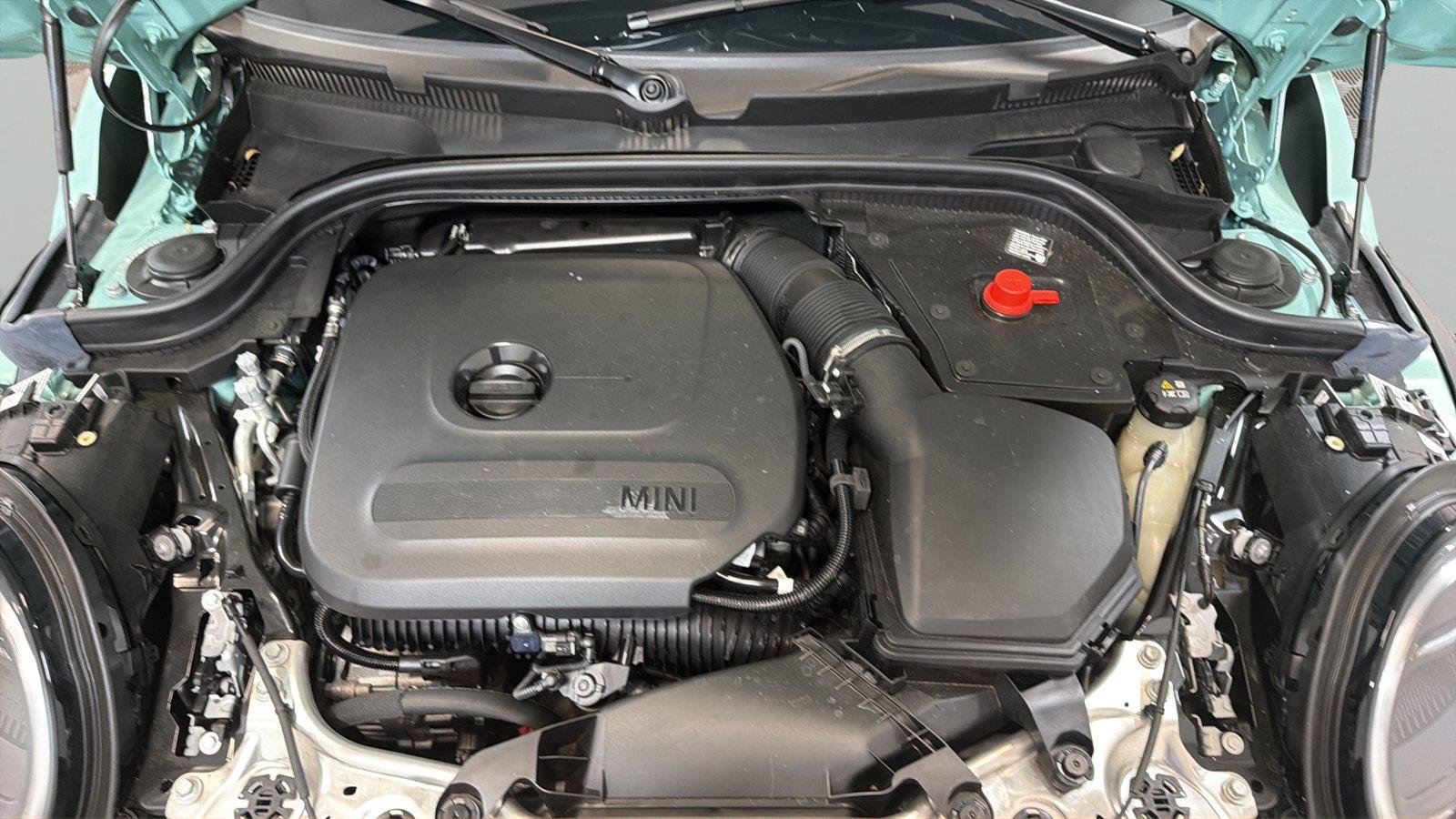 Used 2025 MINI Cooper S FWD image 9