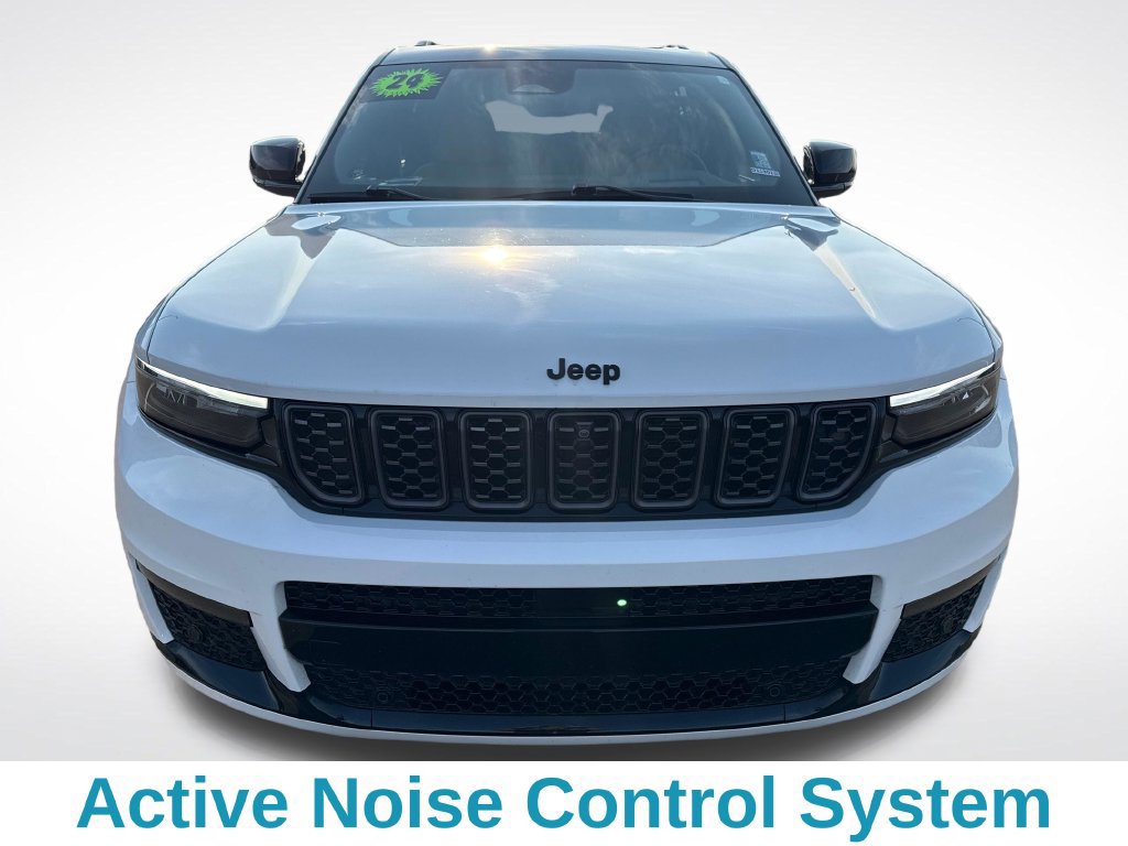 Used 2024 Jeep Grand Cherokee L Summit AWD/4WD image 9