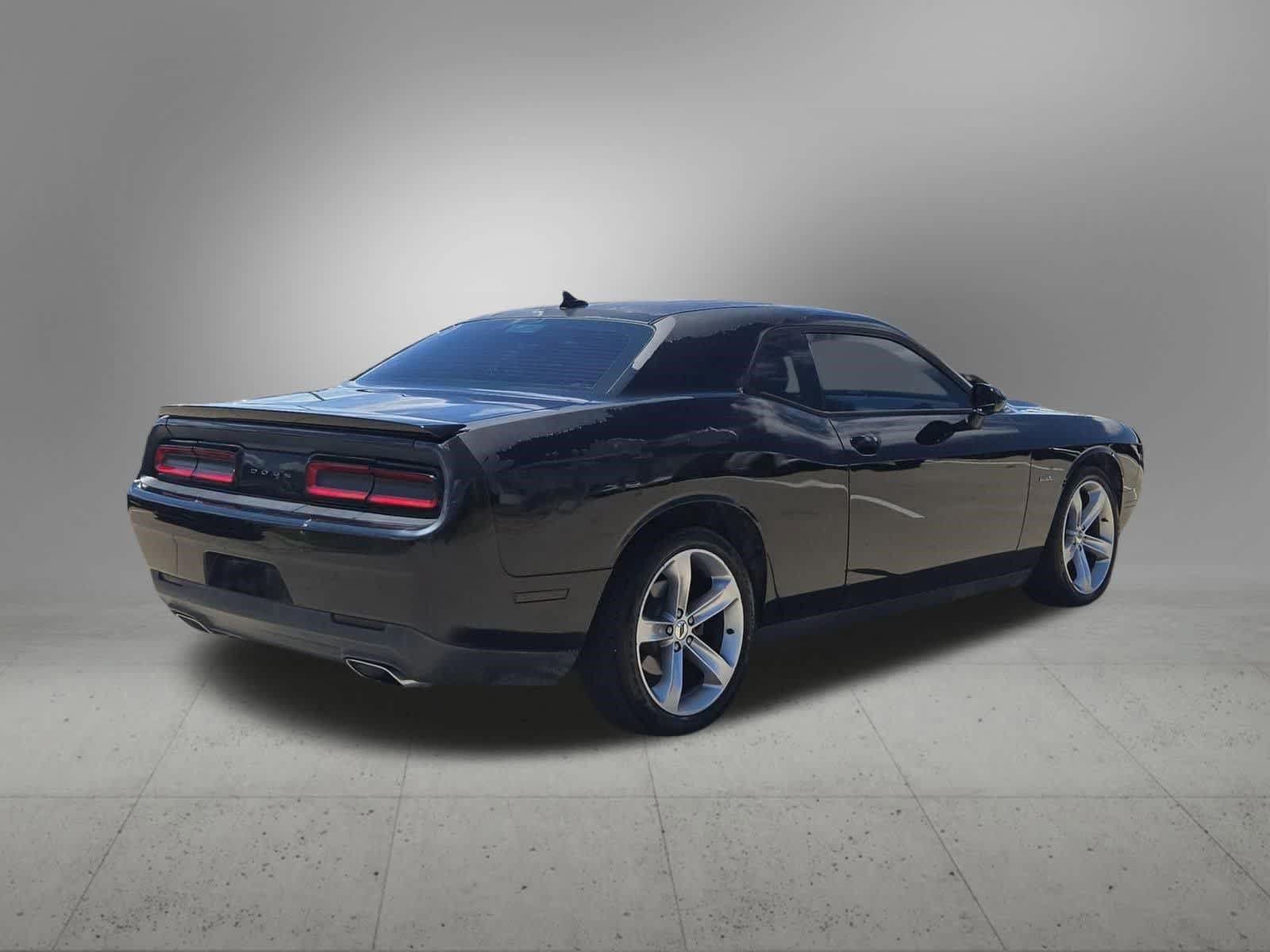 Used 2017 Dodge Challenger R/T w/ Sound Group RWD image 6