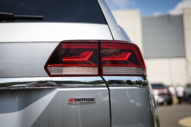 Used 2021 Volkswagen Atlas SEL Premium AWD/4WD image 16