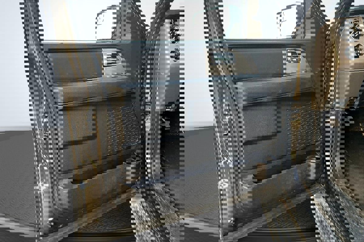 Used 2017 Ford Expedition XLT image 23