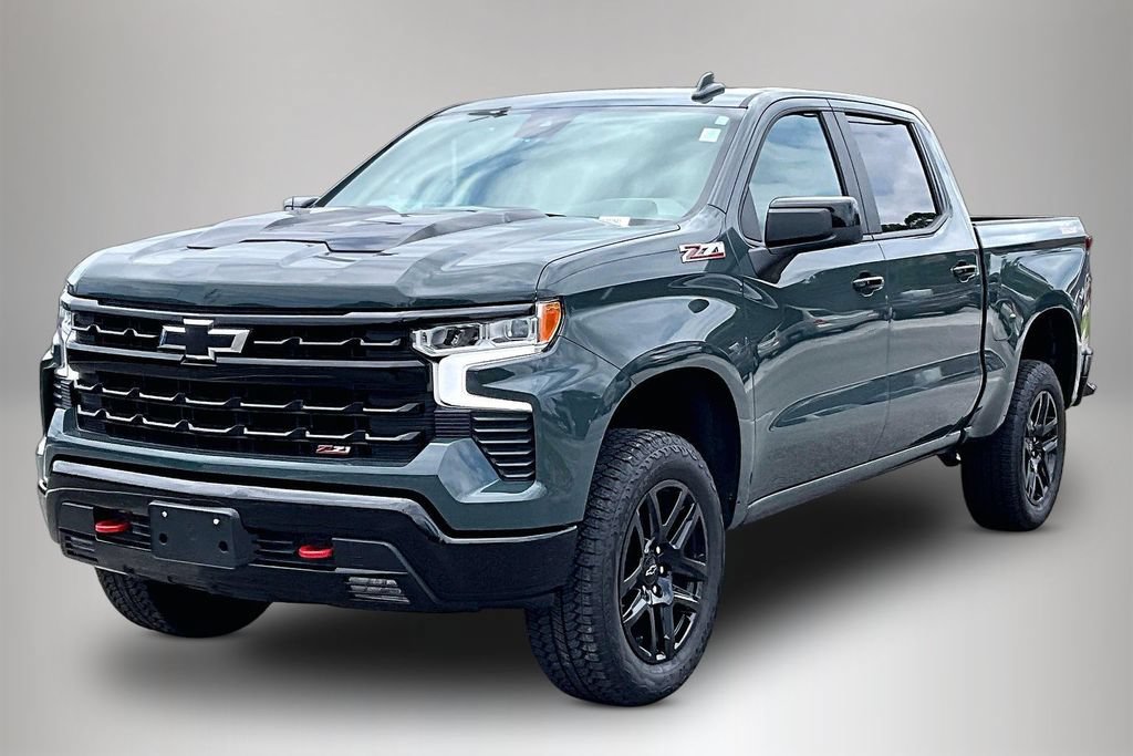 Used 2025 Chevrolet Silverado 1500 LT Trail Boss AWD/4WD image 2