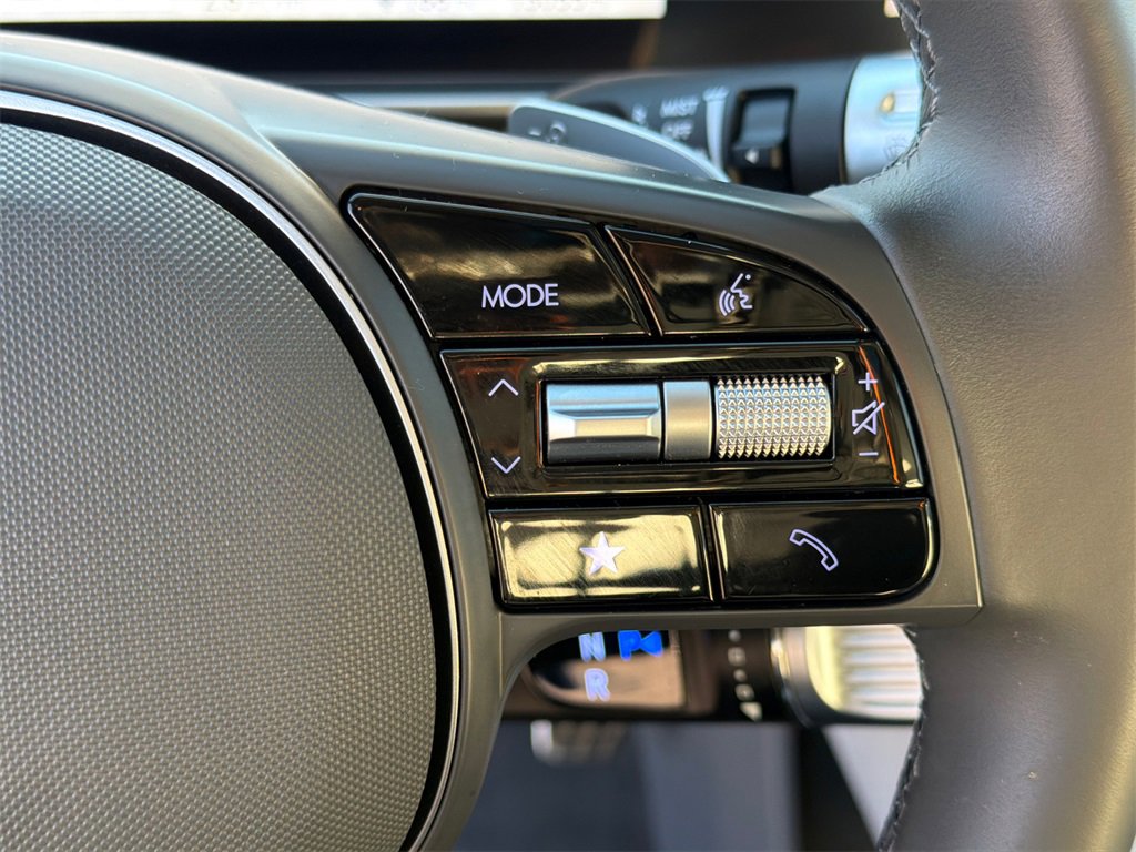 Used 2025 Hyundai Ioniq 6 Limited image 26