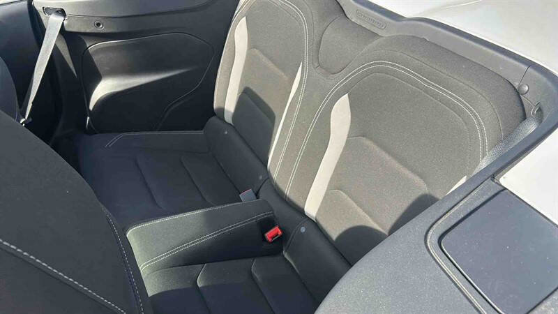 Used 2021 Chevrolet Camaro LT image 36