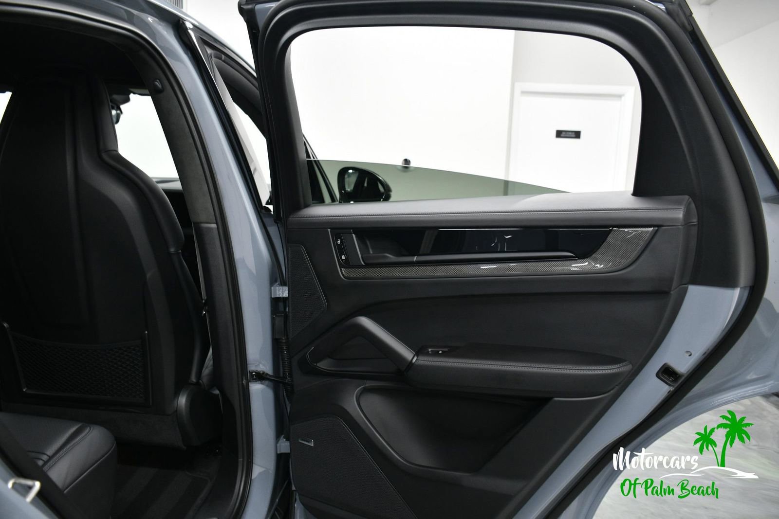 Used 2024 Porsche Cayenne Turbo GT image 49