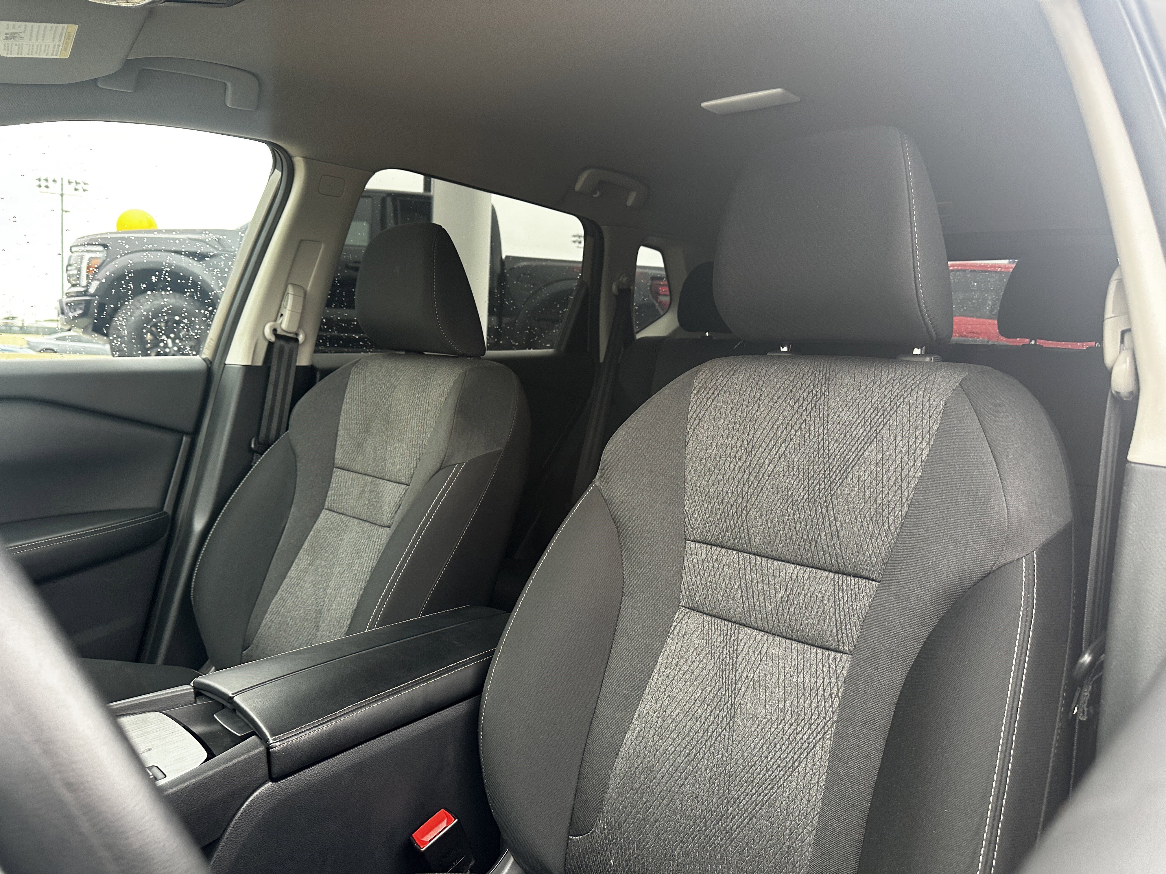 Used 2024 Nissan Rogue SV FWD image 20