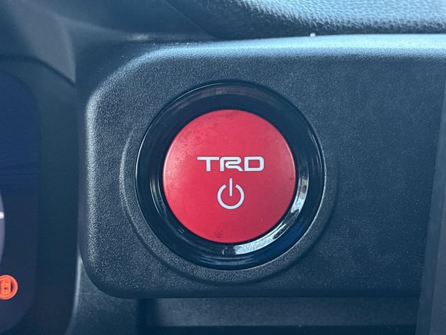 Certified 2025 Toyota 4Runner TRD Off-Road AWD/4WD image 22