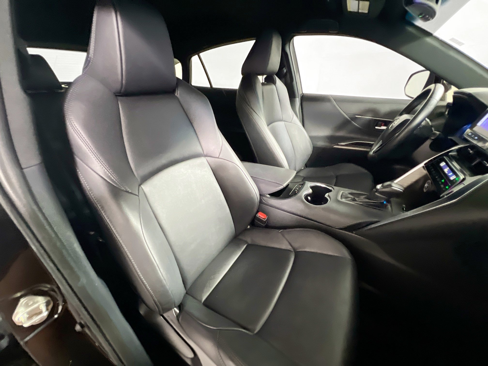 Used 2024 Toyota Venza Nightshade AWD/4WD image 30