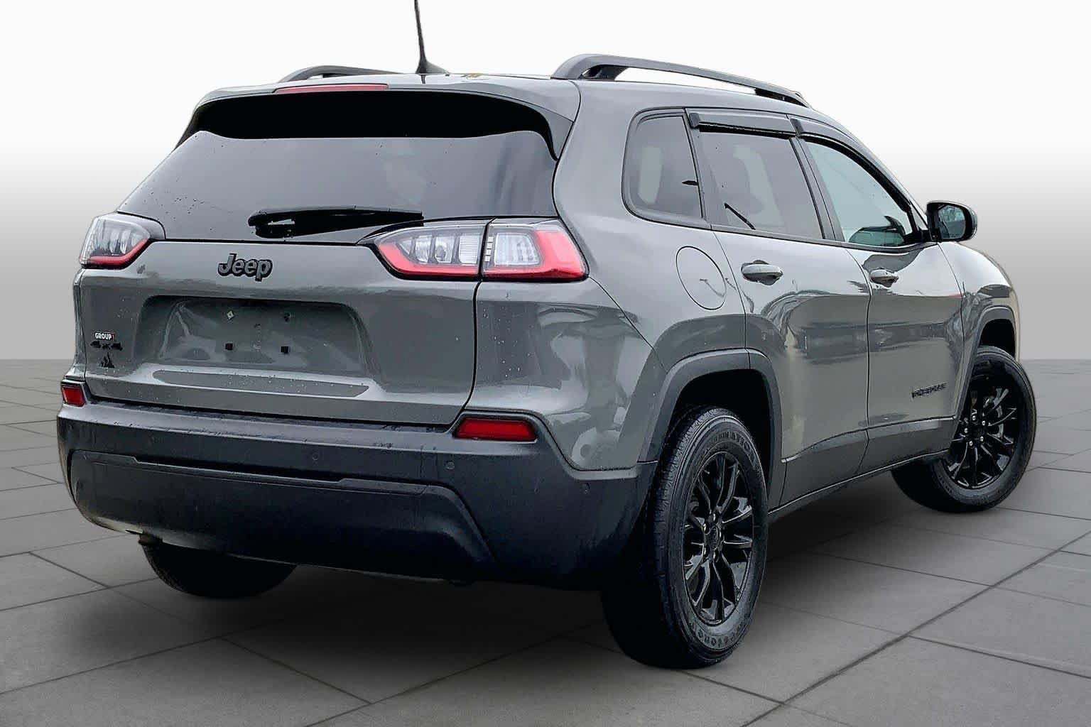 Used 2023 Jeep Cherokee Altitude Lux AWD/4WD image 13
