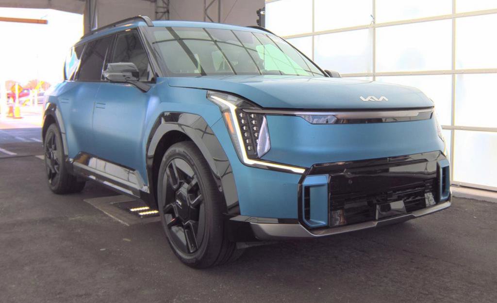 Certified 2024 Kia EV9 GT-Line image 1