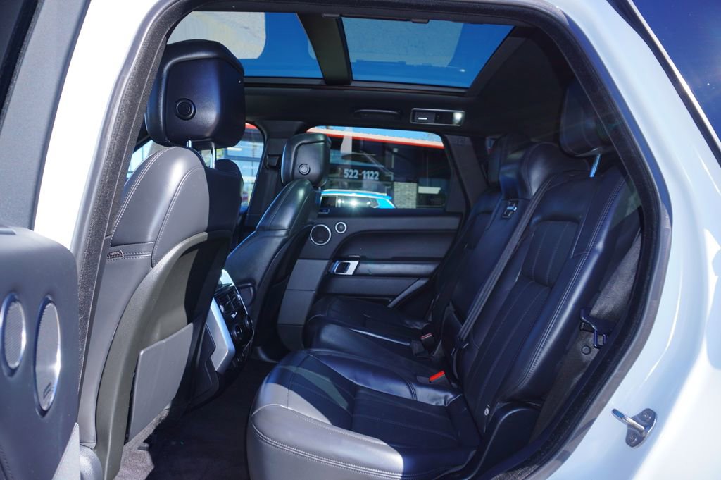 Used 2021 Land Rover Range Rover Sport HSE Silver Edition image 25