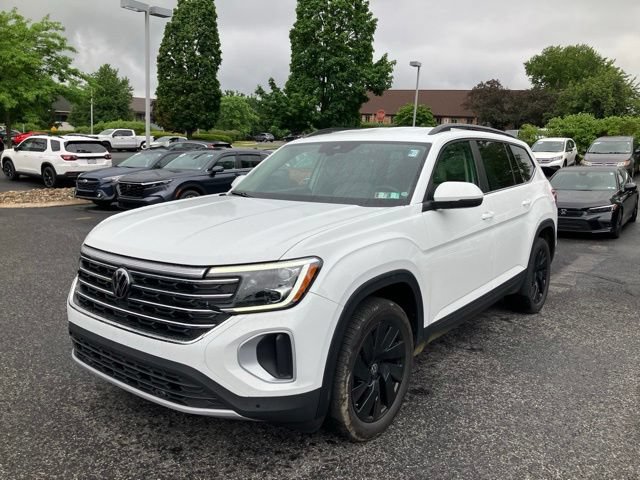 Used 2024 Volkswagen Atlas SE w/ Black Wheel Package AWD/4WD image 7