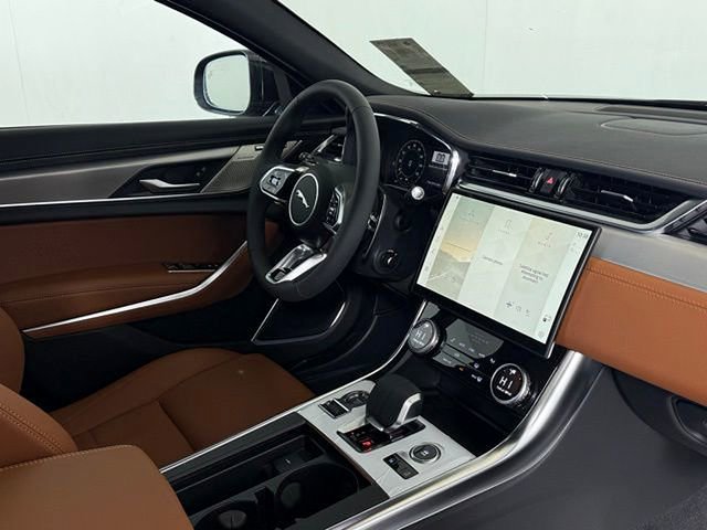 New 2024 Jaguar XF R-Dynamic SE image 18