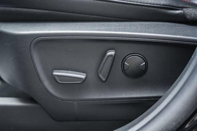 Used 2025 Ford Escape ST-Line Select AWD/4WD image 43