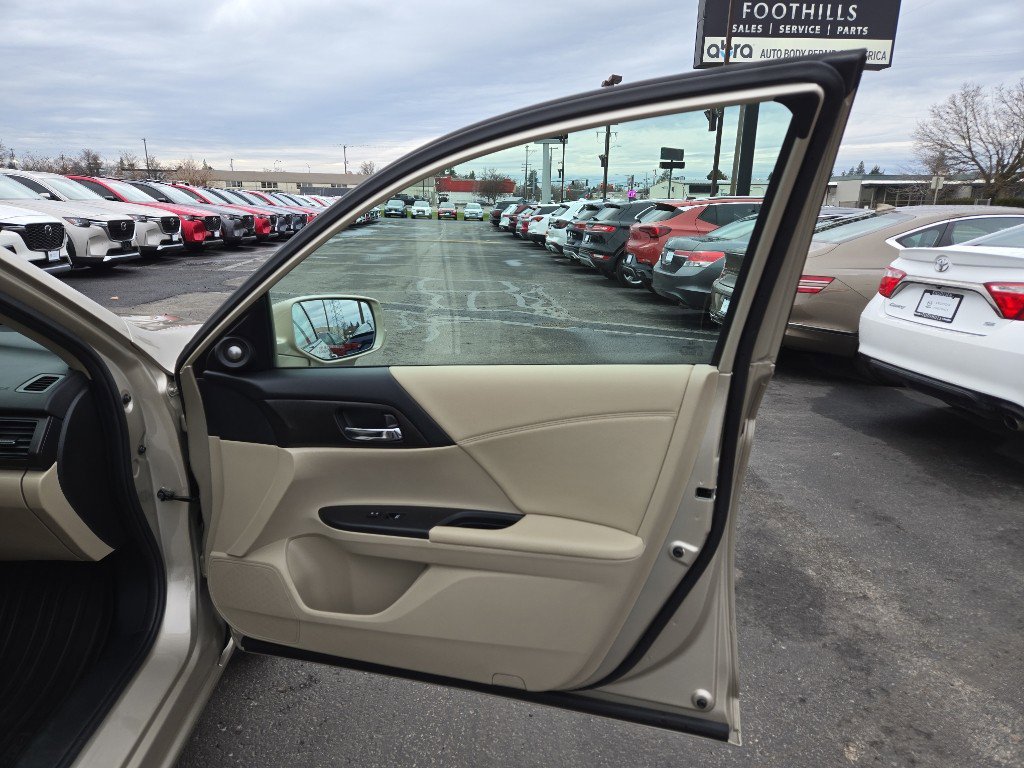 Used 2015 Honda Accord EX-L image 23